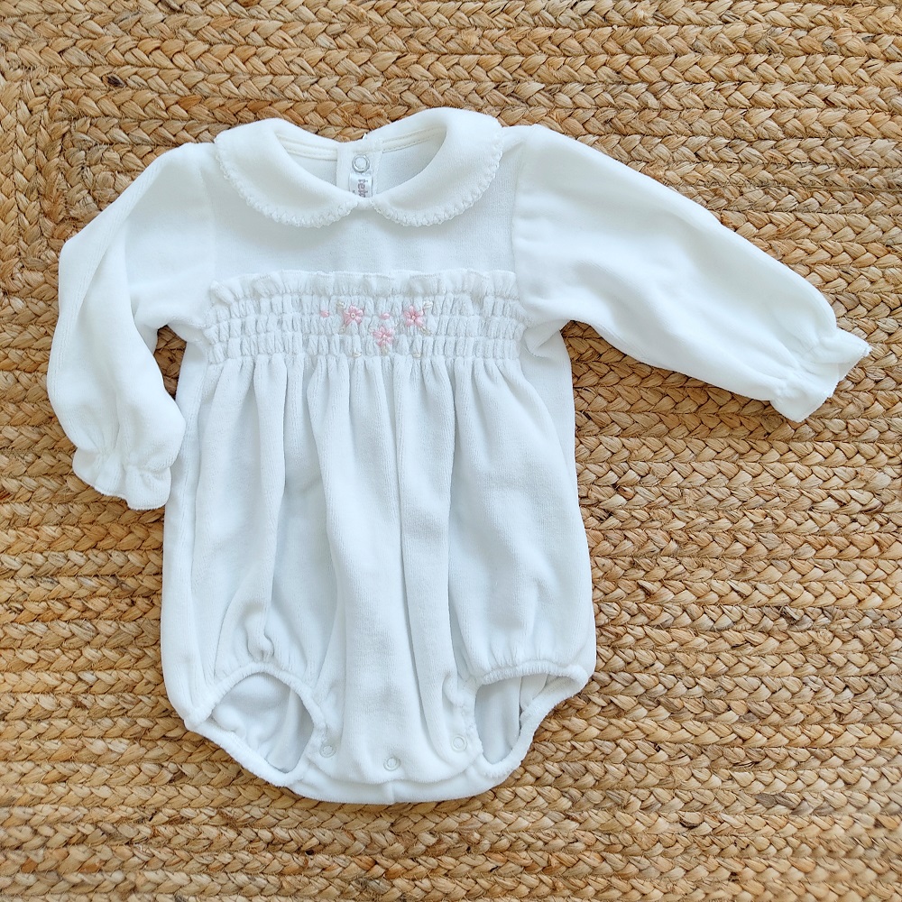 4 colori vestiti della neonata neonato abbigliamento estivo ragazzo  pagliaccetti lavorati a maglia a coste con maniche a mosca + pantaloncini  con volant + abiti copricapo